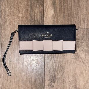 Kate Spade Black and Nude Pink Bow Wallet